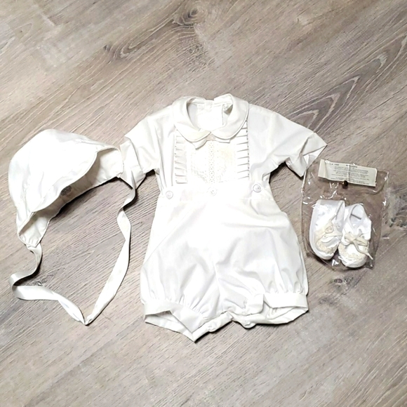Vintage Other - Vintage Bundle baby boys white set size 6-9 month